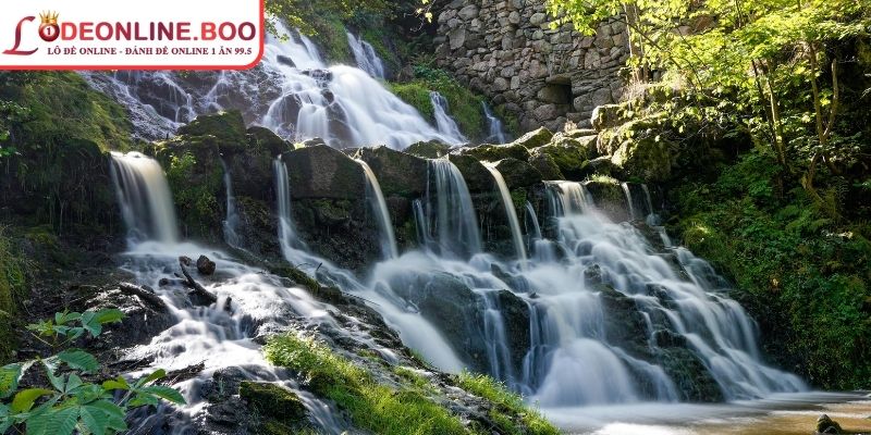 Chiêm bao mà bản thân mình bị cuốn trôi trong thác