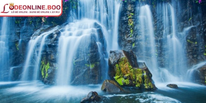 Kinh nghiệm khi bạn mơ thấy thác nước đánh con gì